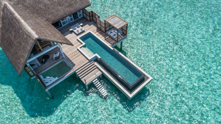 FourSeasons_landaa-giraavaru