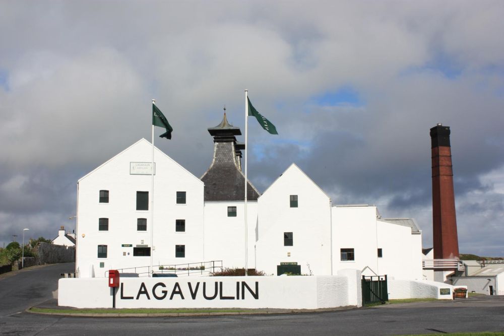 Lagavulin-Distillery-©-Danny-Nicholson-via-Flickr