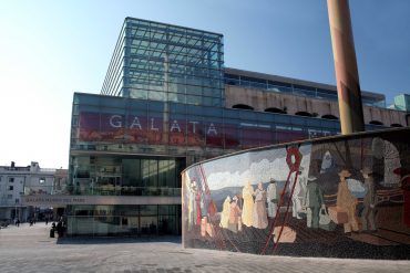 GalataMuseodelMare edificio e murales migrazioni