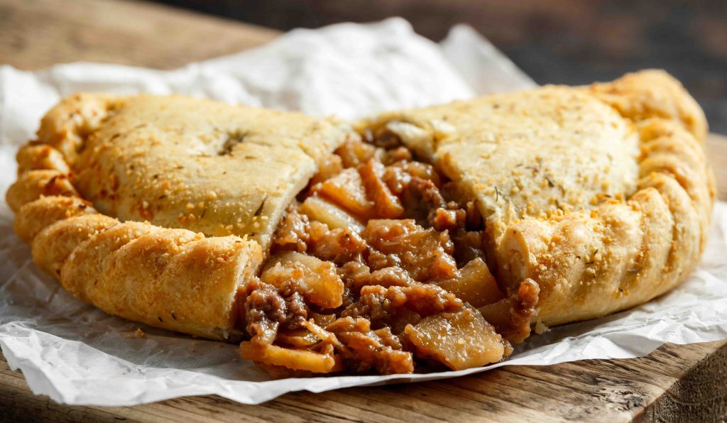 La ricetta dei Cornish Pasty: l'icona dello street food ...