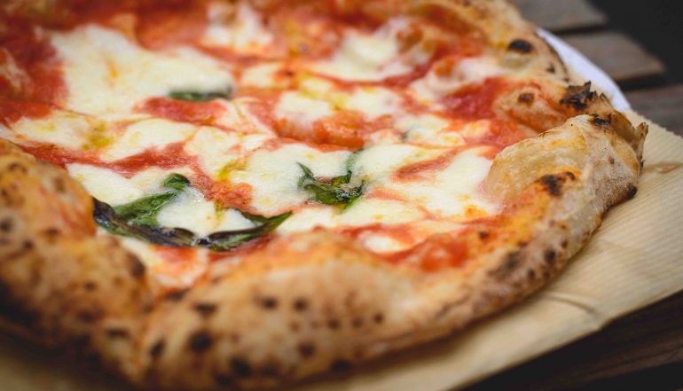 pizza napoletana margherita