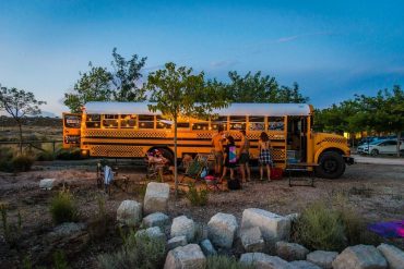schoolbus glamping officine vivaldi