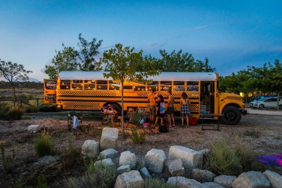 schoolbus glamping officine vivaldi