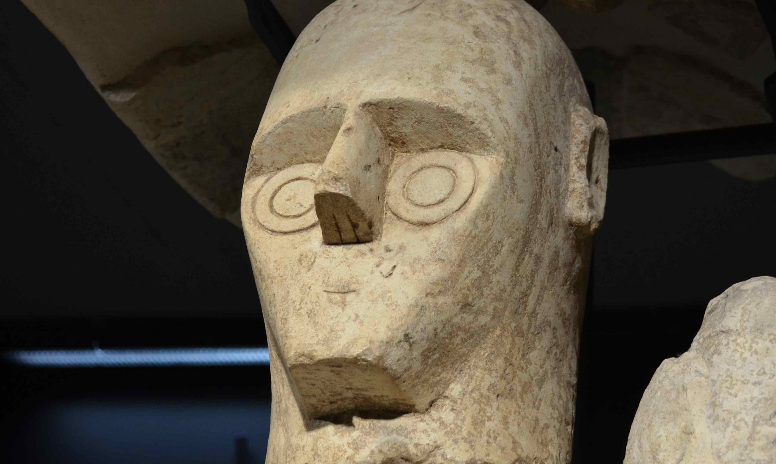 Testa di uno dei "Giganti di Mont'e Prama" al museo archeologico di Cagliari