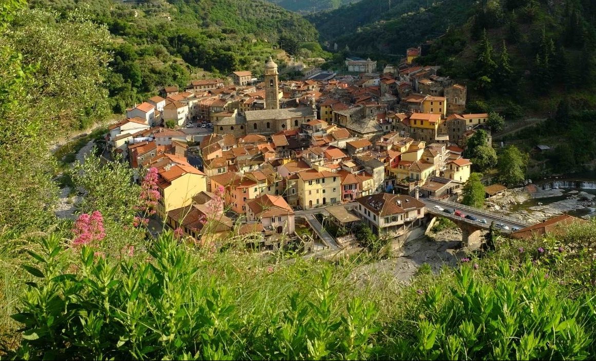 Bandiere Arancioni Badalucco