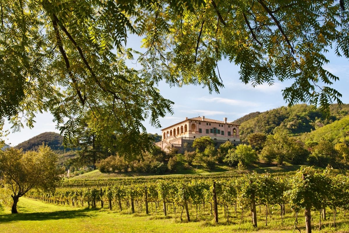 airbnb beni dei fai
