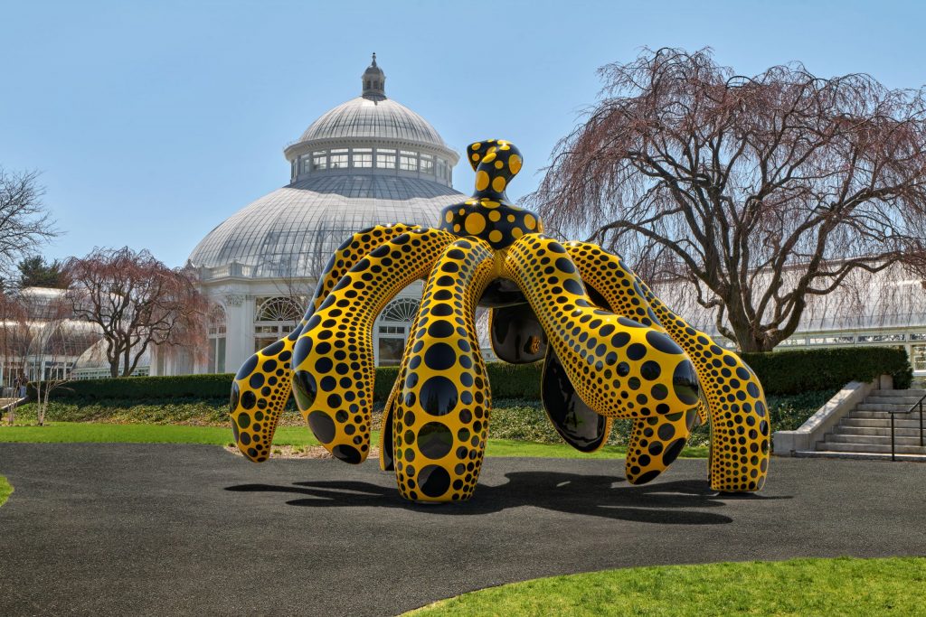NYBG Kusama Dancing Pumpkin scaled-courtesy- of OTA Fine Arts photo by Robert Benson