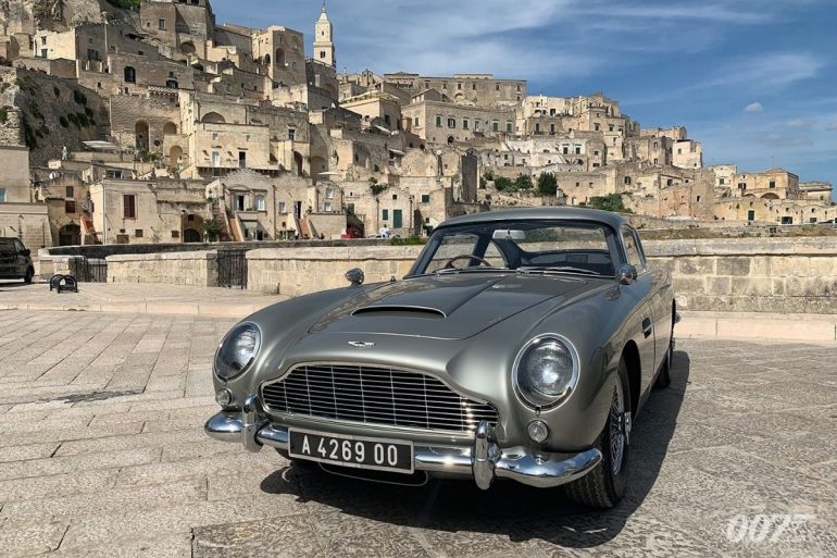 no time to die james bond matera credits 007.com