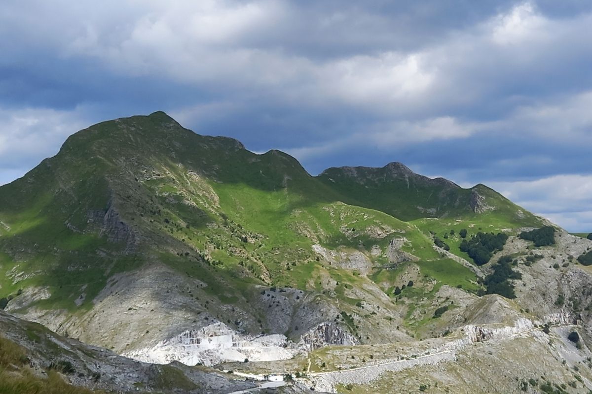 alpi apuane toscana