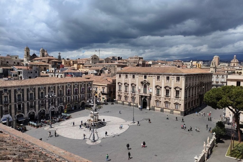 Catania, piazza Duomo dalle terrazze del Museo Diocesano