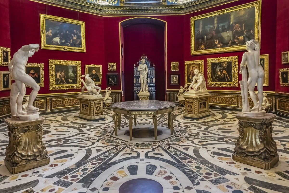 Galleria degli Uffizi interni