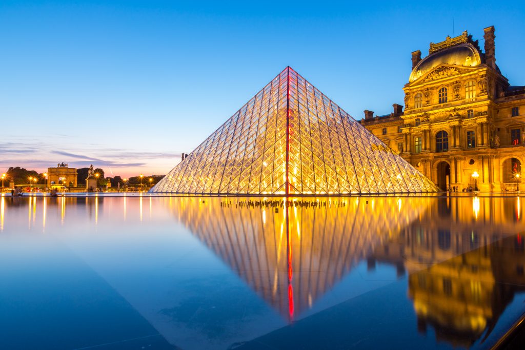 Louvre Parigi