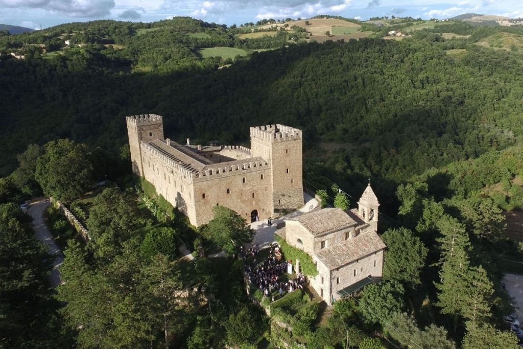 Rocca d'Ajello, Marche