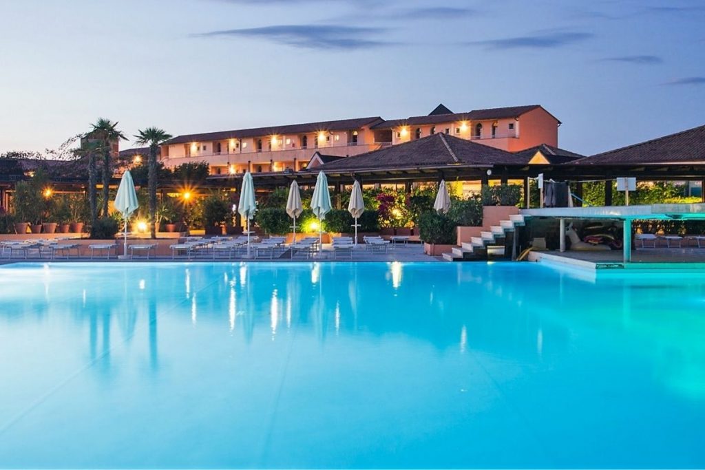 garden toscana resort piscina