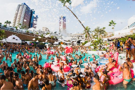lagoon party hard rock hotel tenerife