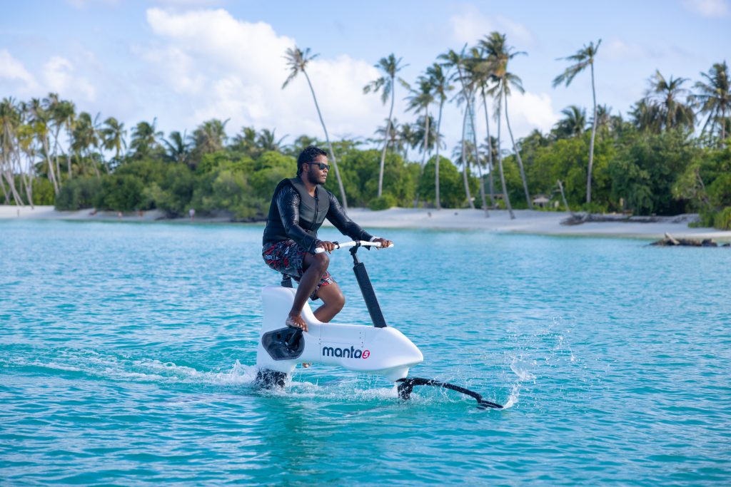 Siyam World Maldives Hydrofoiler