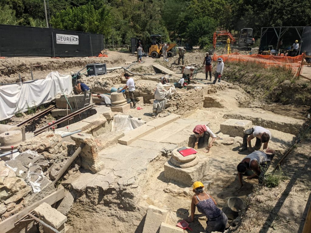 Il santuario in corso di scavo