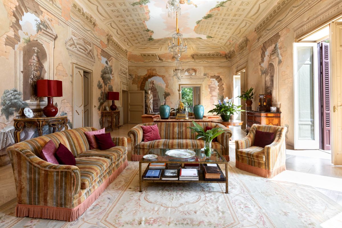 The White Lotus airbnb
