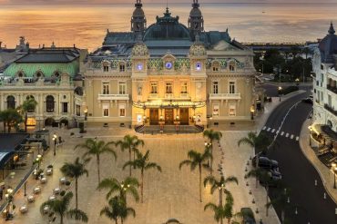 Monte-Carlo