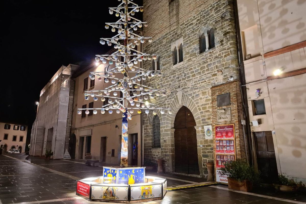 Deruta, Albero di Natale in ceramica