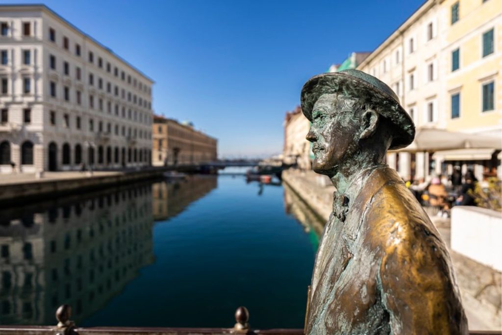 Trieste, statua di James Joyce