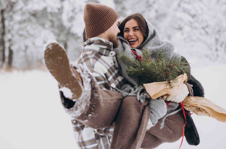 innamorati coppia san valentino neve adobe