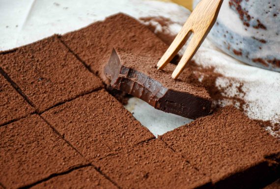 nama chocolate adobe