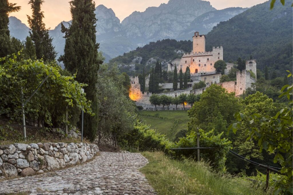 Tra ville e castelli le Sere Fai accendono la grande bellezza d’Italia by night