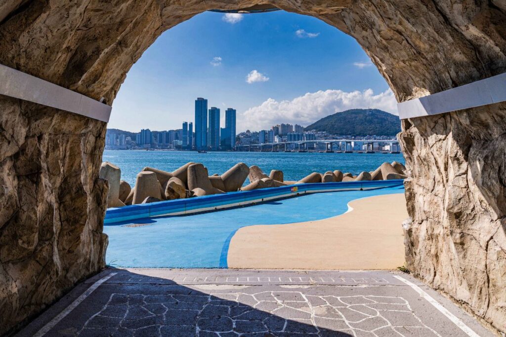 Spiagge, fiori e festival insoliti: guida alla calda estate coreana