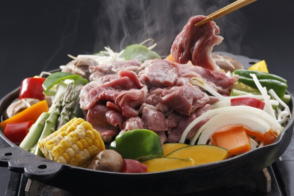 Giappone per foodies: guida ai piatti da non perdere da Sapporo a Okinawa
