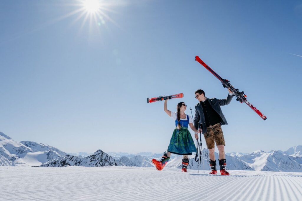 Neve, arriviamo! Sul ghiacciaio dello Stubai si scia già a ottobre